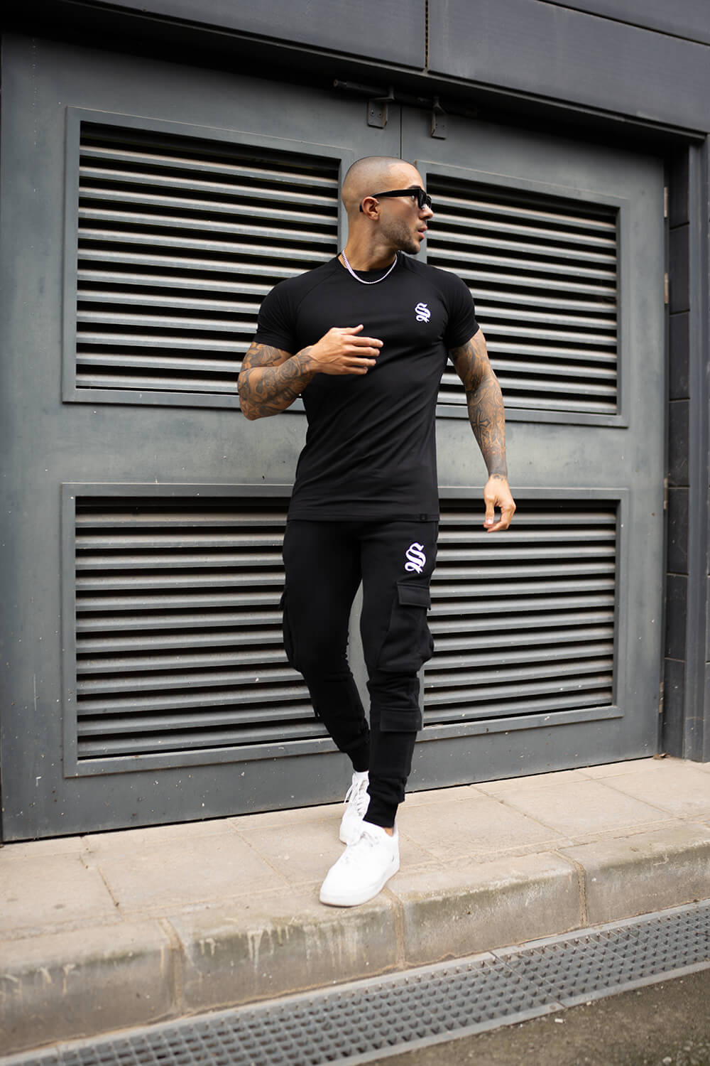 Tech Cargo Joggers - Black