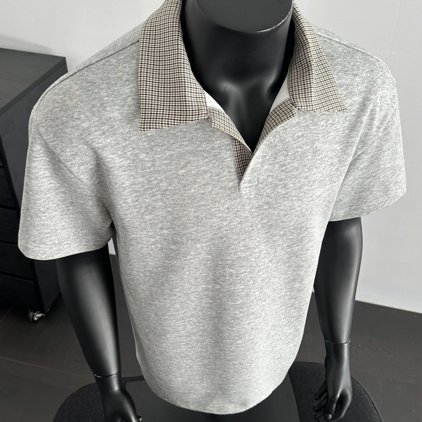 Men's Contrast Collar Shirt, Casual Short Sleeve Top, Loose Fit Breathable Summer T-Shirt for Daily Wear