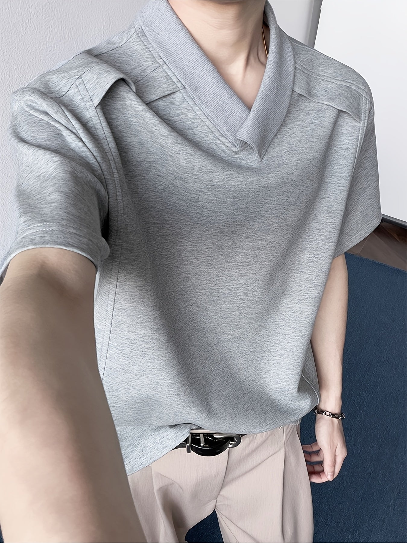 Men'S Stylish Short-Sleeve T-Shirt with a Patchwork Design in Summer Collection
