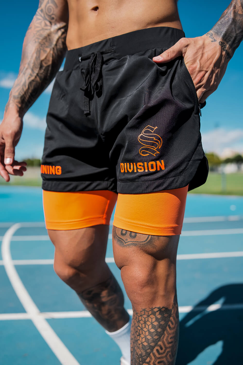 Venom 365 Shorts - Black/Orange