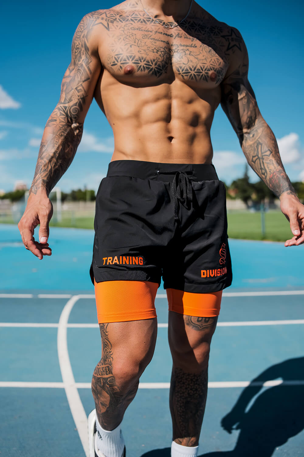Venom 365 Shorts - Black/Orange