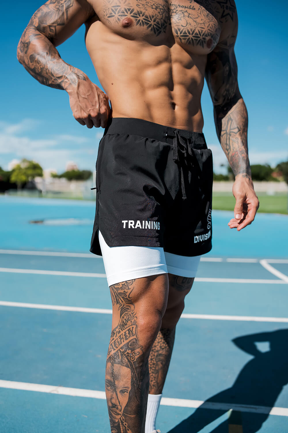 Venom 365 Shorts - Black/White