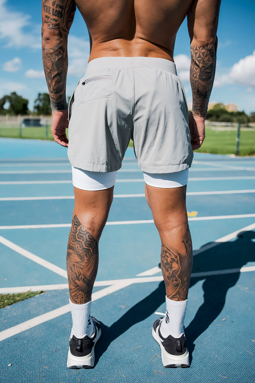 Venom 365 Shorts - Grey/White