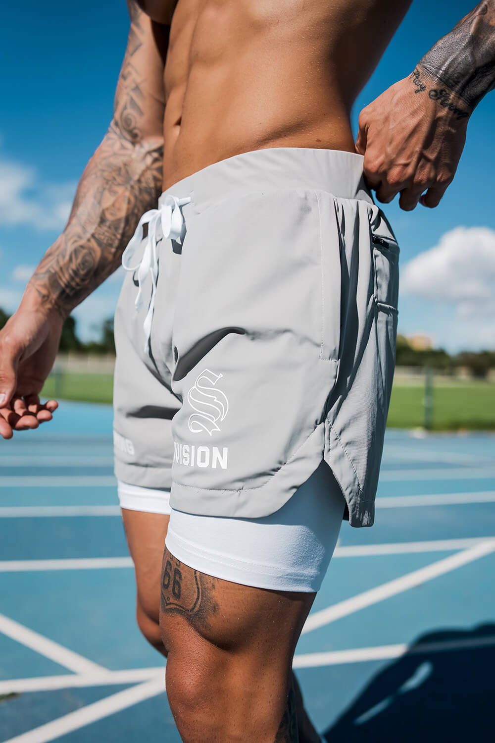 Venom 365 Shorts - Grey/White