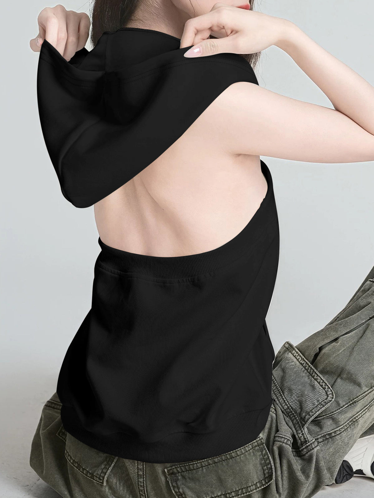 A Top, Black Slim-Fit Backless Sleeveless Vest for Women